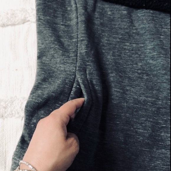 Athleta sherpa lined open vest size L - Picture 4 of 6